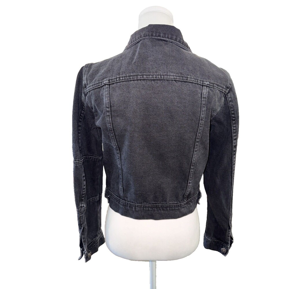 Free People Black Wash Cropped Denim Jacket Fitted Trucker XS Button Front - Picture 4 of 7
